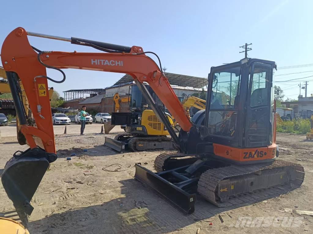 Hitachi ZX 55 Mini Escavadoras <7t