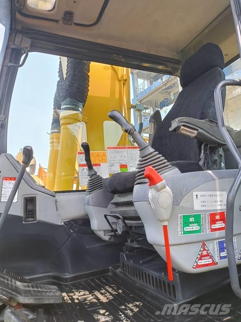 Komatsu PC130 Escavadoras de rastos