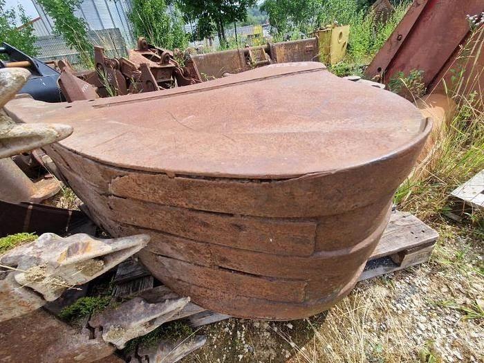 CASE 688 Baldes