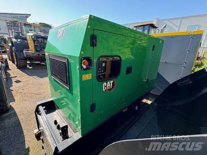 CAT DE65E3 Outros Geradores