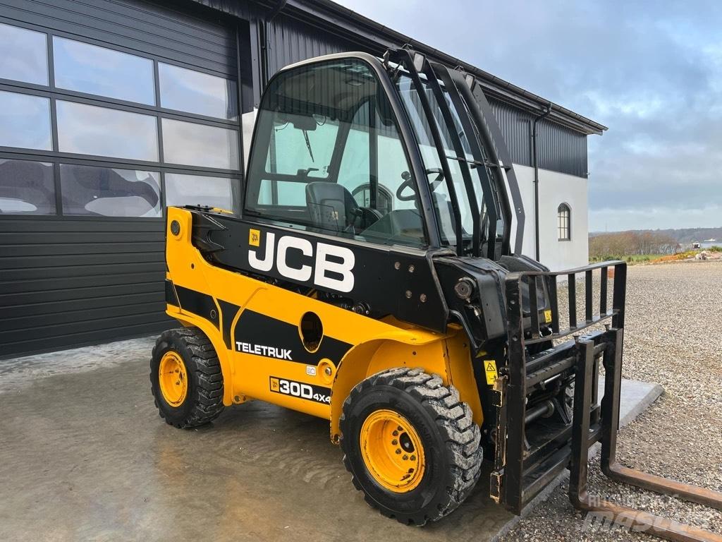 JCB TLT 30 D Manipuladores telescópicos
