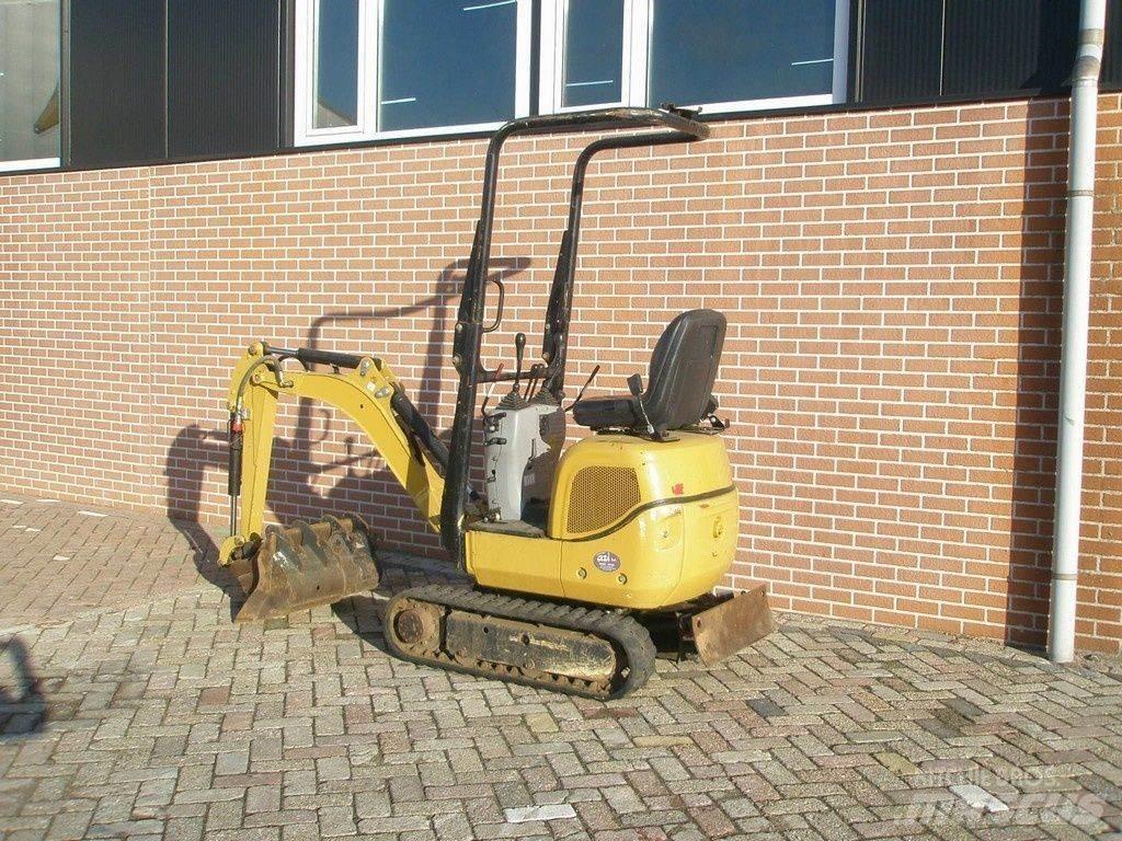 CAT 300.9 Mini Escavadoras <7t