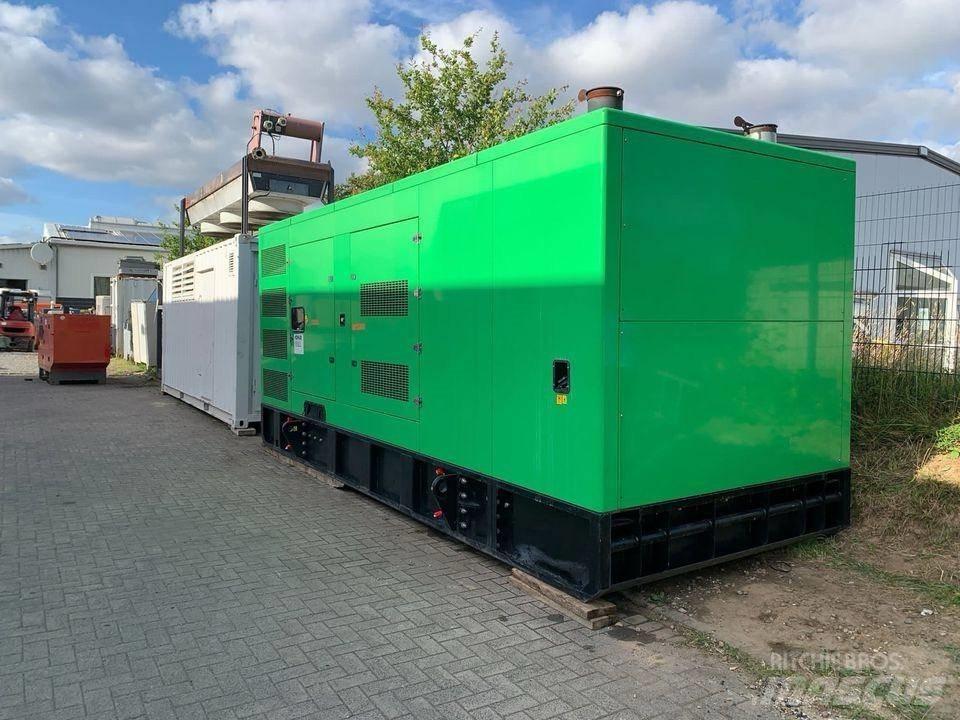 Mitsubishi 765 KVA Geradores Diesel