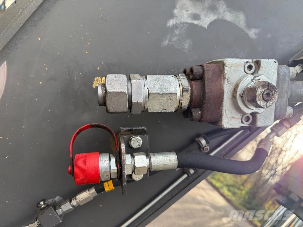 Volvo EC250E Escavadoras de rastos