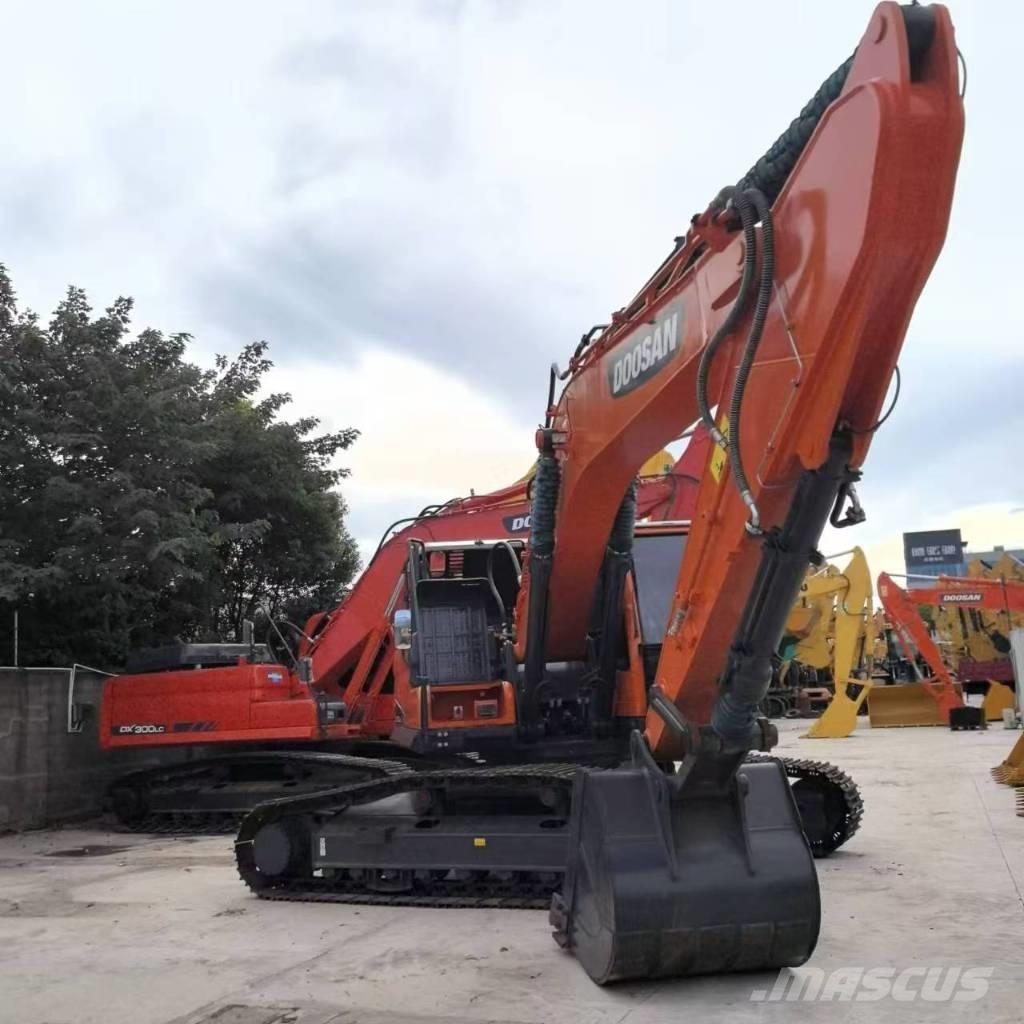 Doosan DX 300 Escavadoras de rastos