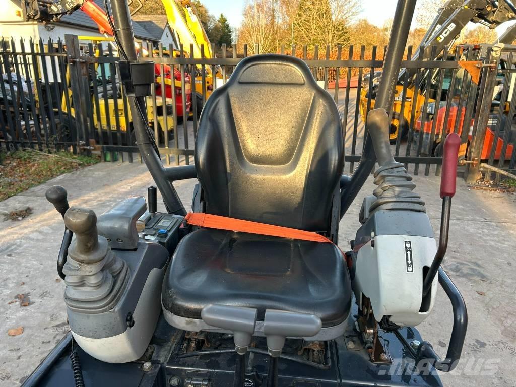 Hitachi ZX 19 U-6 Mini Escavadoras <7t