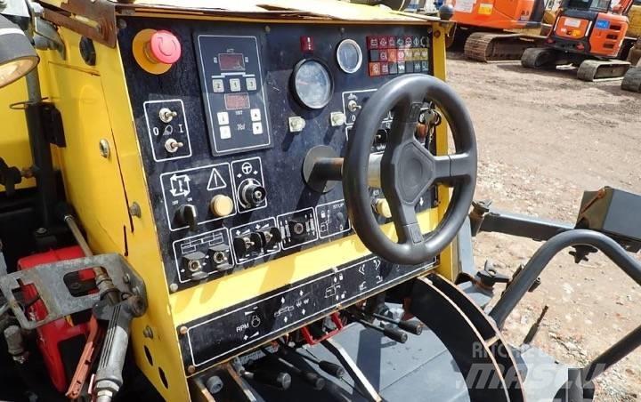 Bomag BF 223 C Pavimentadoras de asfalto