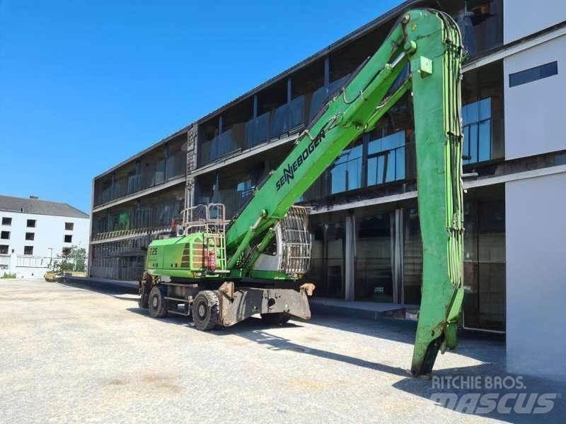 Sennebogen 825 Manipuladores de resíduos / indústria