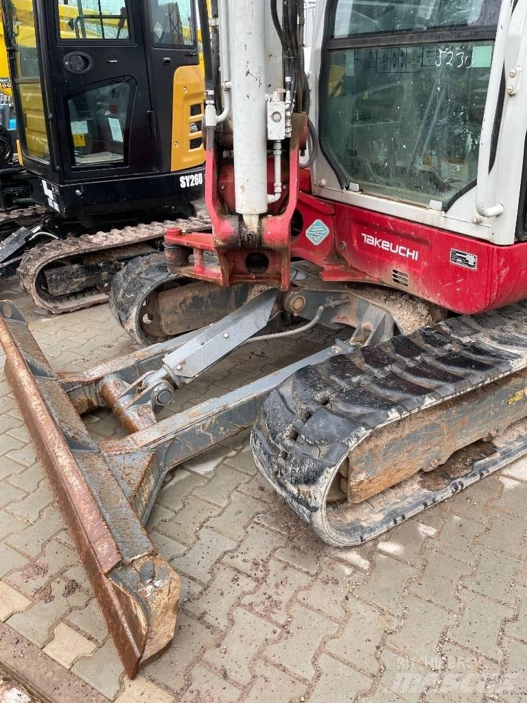 Takeuchi TB 260 Mini Escavadoras <7t