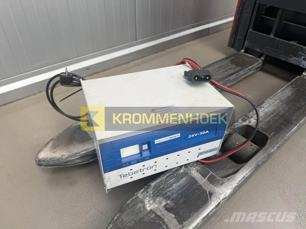 Linde L 10 Empilhador para operador externo