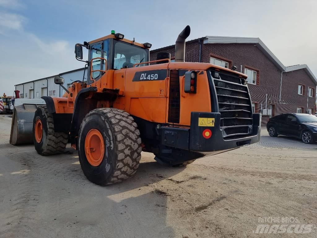 Doosan DL 450 Pás carregadoras de rodas