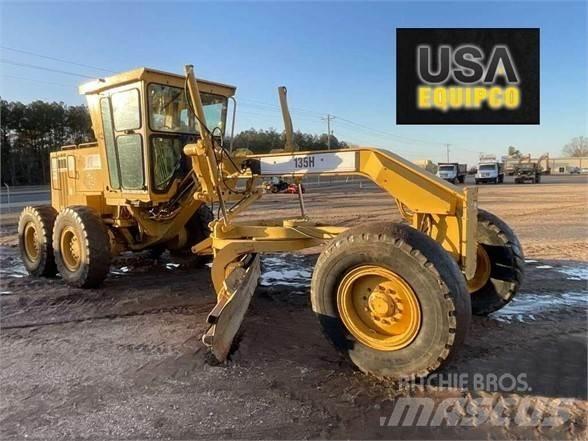 CAT 135H Motoniveladoras