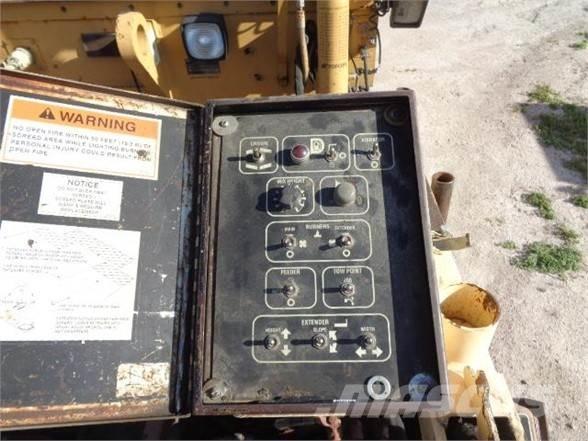 CAT AP-1000B Pavimentadoras de asfalto