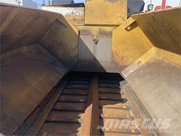 CAT AP-1055D Pavimentadoras de asfalto