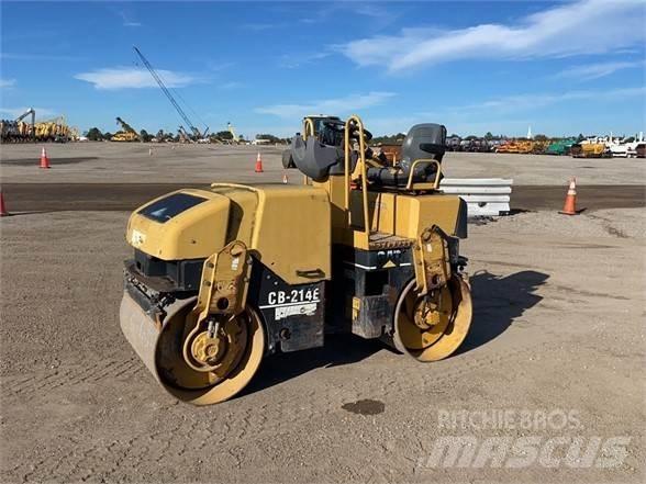 CAT CB-214E Cilindros Compactadores monocilíndricos