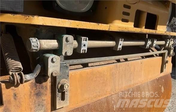 CAT CB22 Cilindros Compactadores monocilíndricos