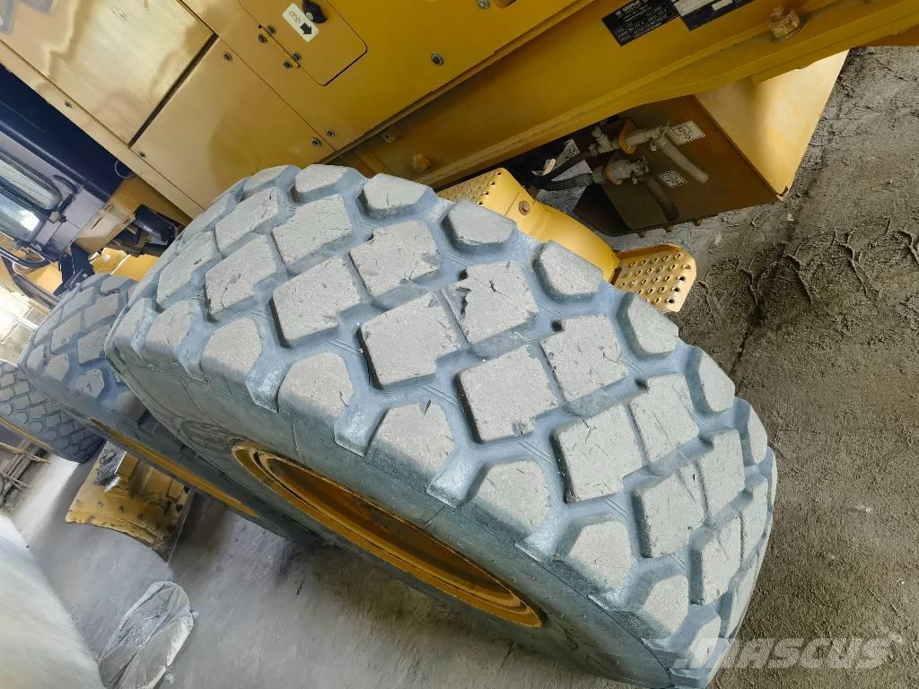 CAT 140 GC Motoniveladoras
