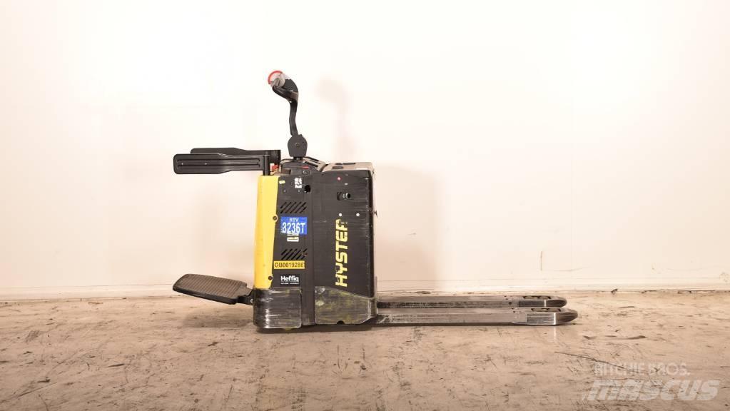 Hyster P 2.0 S Porta-paletes com plataforma