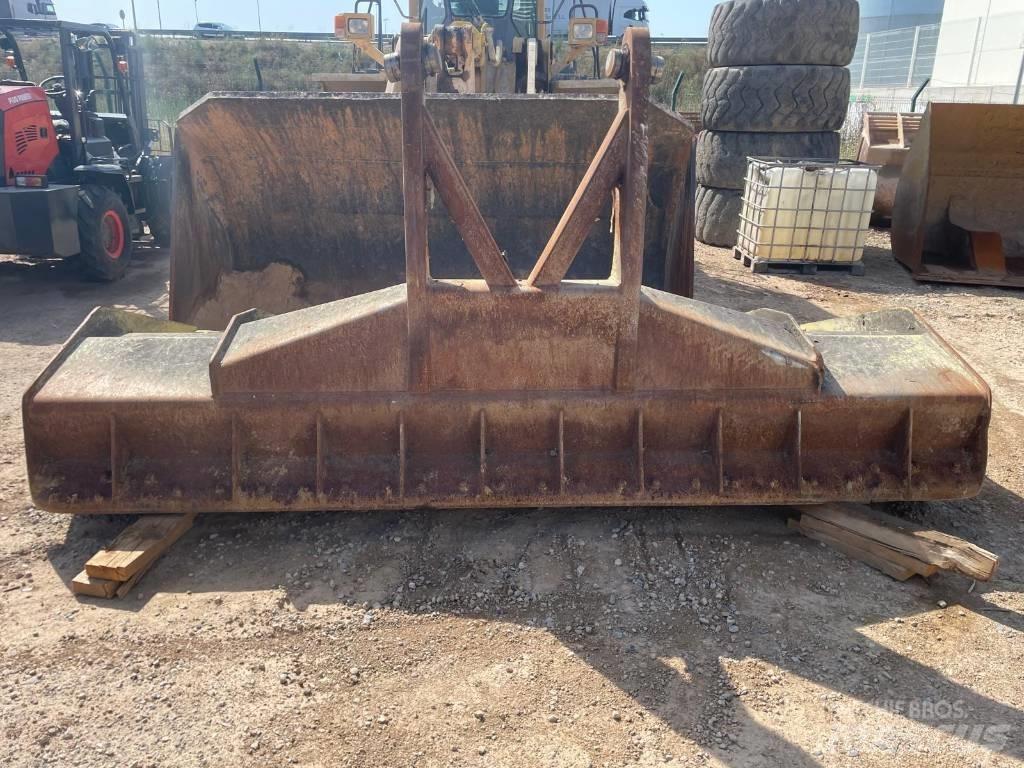 Bomag BC 572 RB Compactadoras de lixo