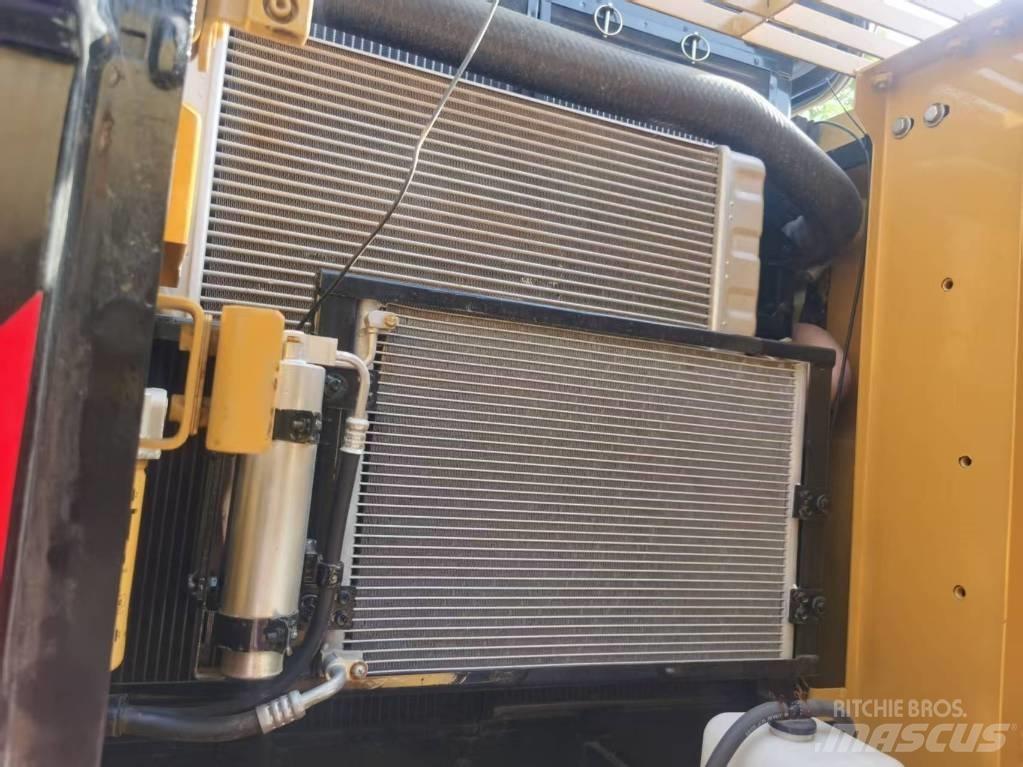 CAT 320d2 Escavadoras de rastos