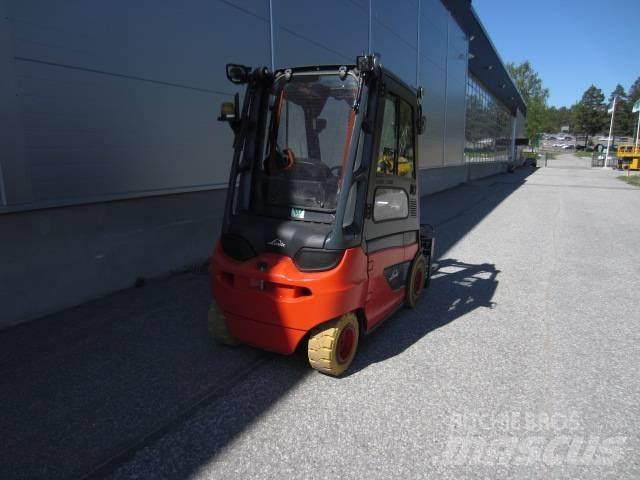 Linde E 30 Empilhadores eléctricos