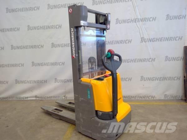 Jungheinrich EJC 112 Empilhador para operador externo