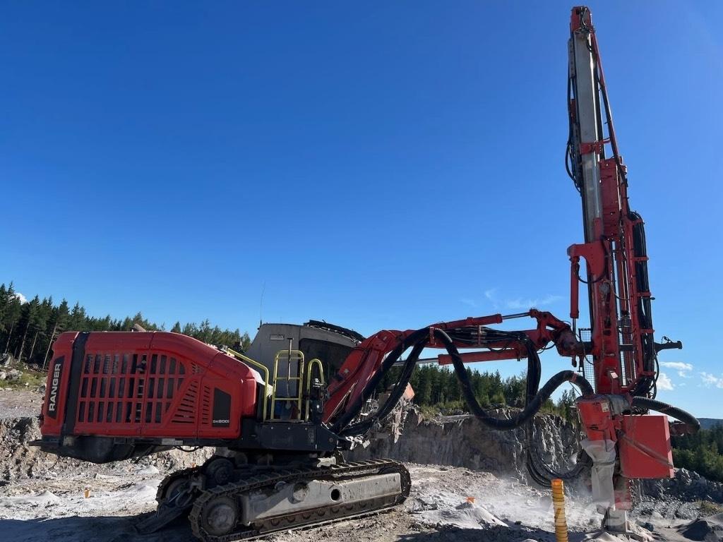 Sandvik DX 800i Perfuradoras de superfície