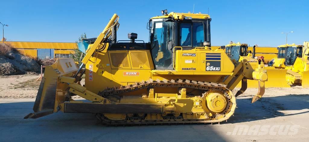 Komatsu D65EXi Dozers - Tratores rastos