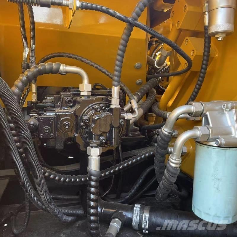 Sany SY 135 Escavadoras de rastos