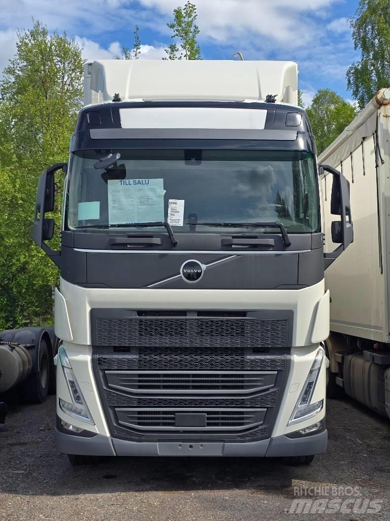 Volvo FH460 Camiões de caixa fechada