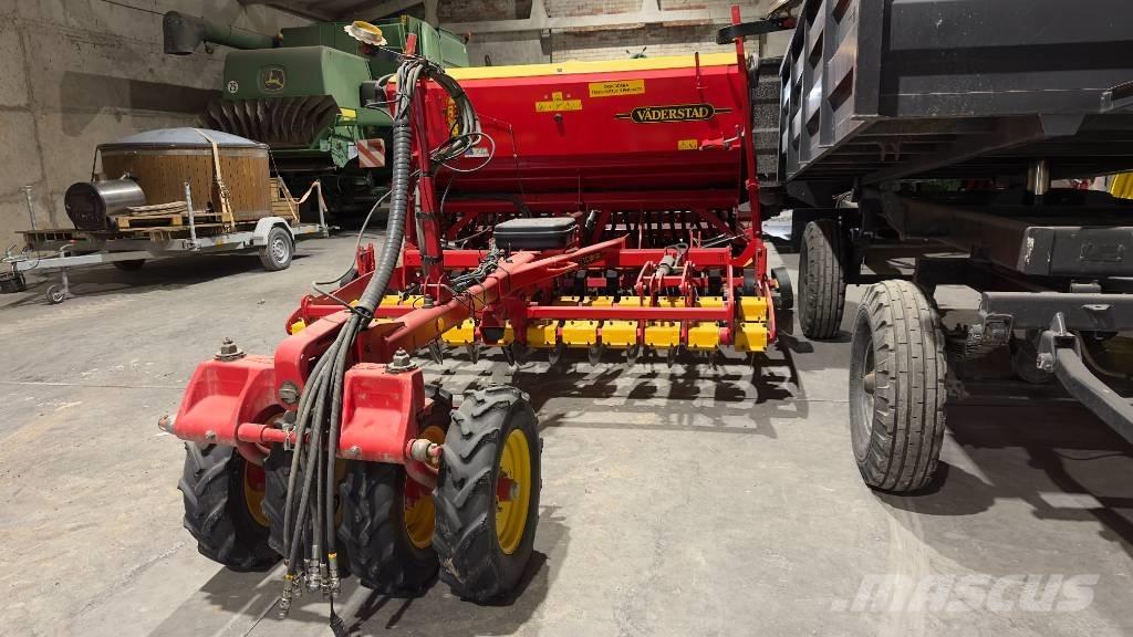 Väderstad Rapid300S Perfuradoras