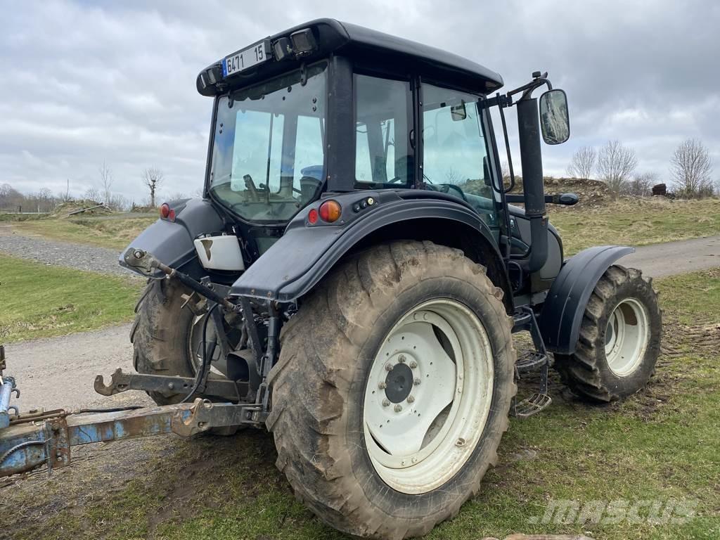 Valtra N92 HITECH Tratores Agrícolas usados