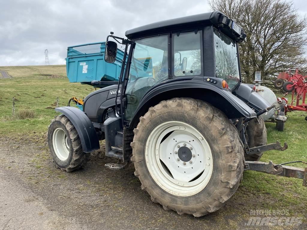 Valtra N92 HITECH Tratores Agrícolas usados