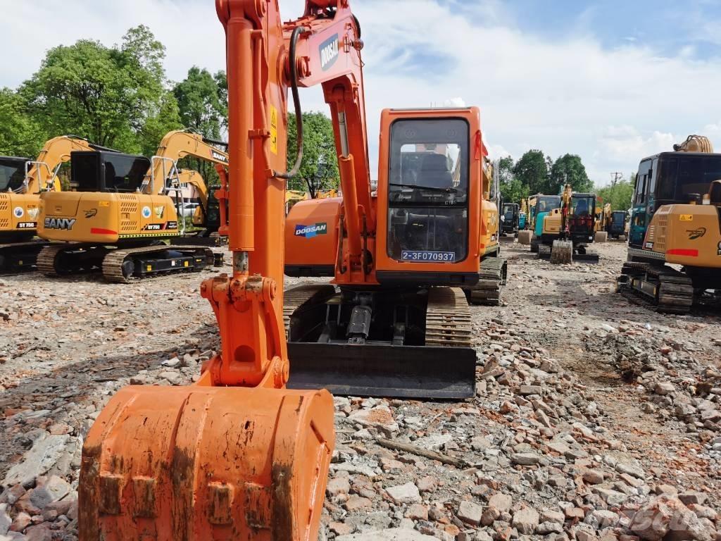 Doosan DX75 Mini Escavadoras <7t