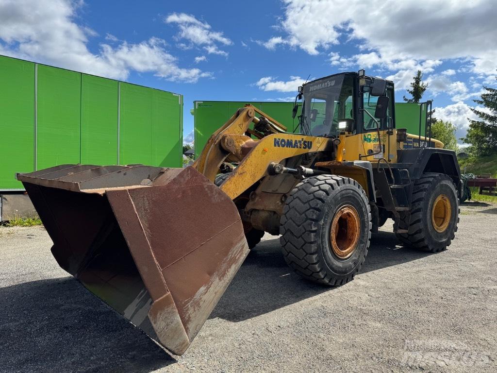 Komatsu WA 380 Pás carregadoras de rodas