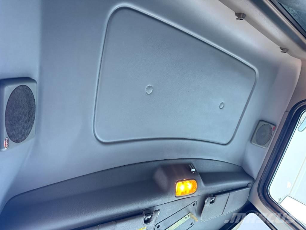 Peterbilt 348 Camiões basculantes