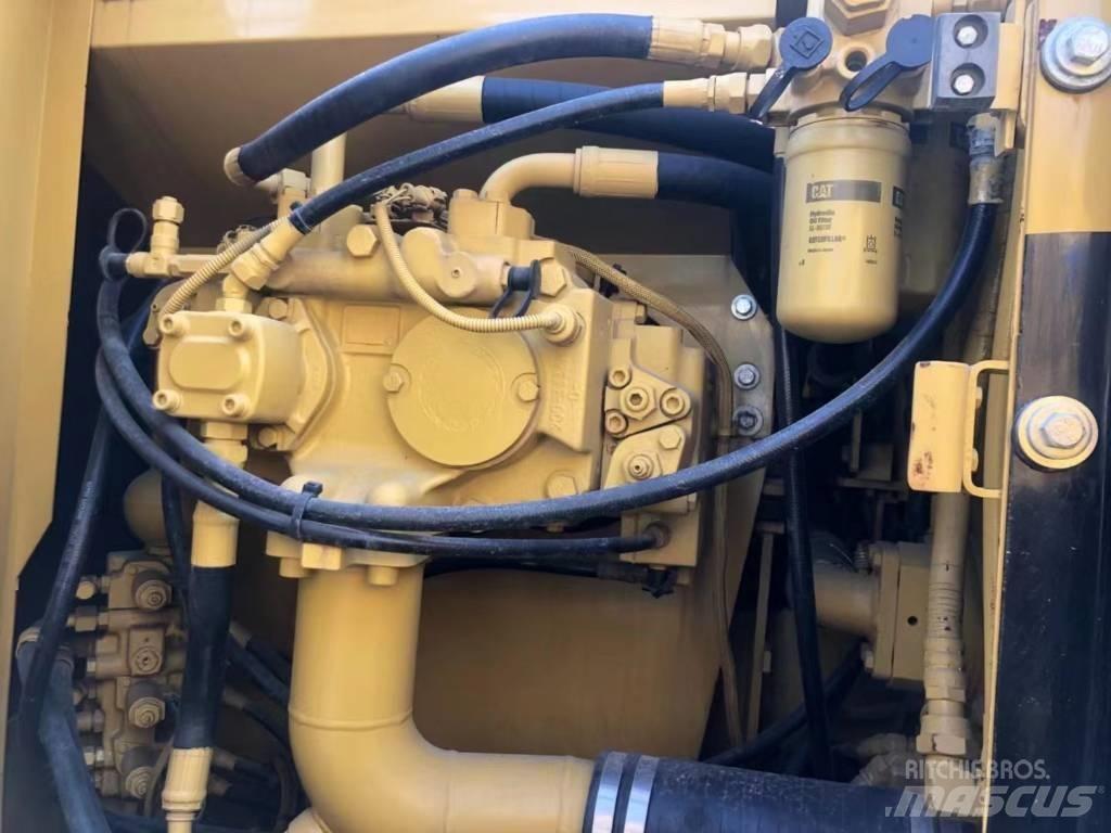 CAT 318C Escavadoras de rastos