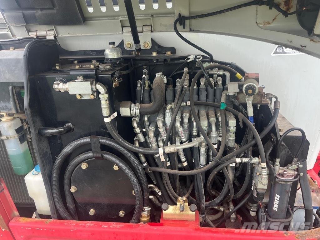 Takeuchi TB 230 Mini Escavadoras <7t