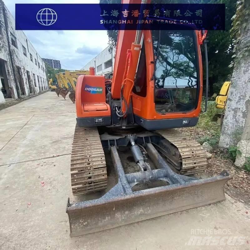Doosan DX 75-9 C Mini Escavadoras <7t