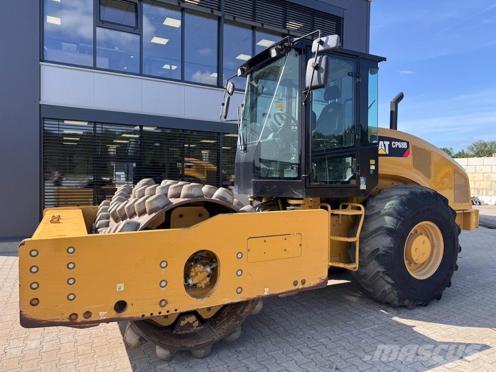 CAT CP 68 B Compactadores para terra