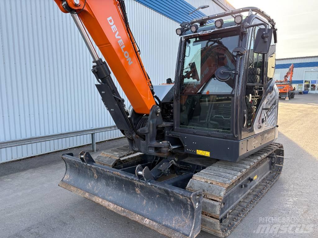 Develon DX 85 R-7 Escavadoras Midi 7t - 12t