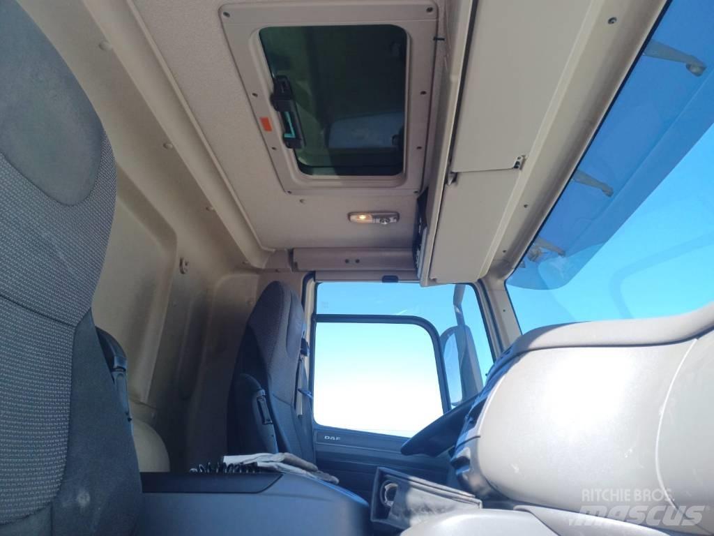 DAF CF 400 Camiões caixa cortinas laterais