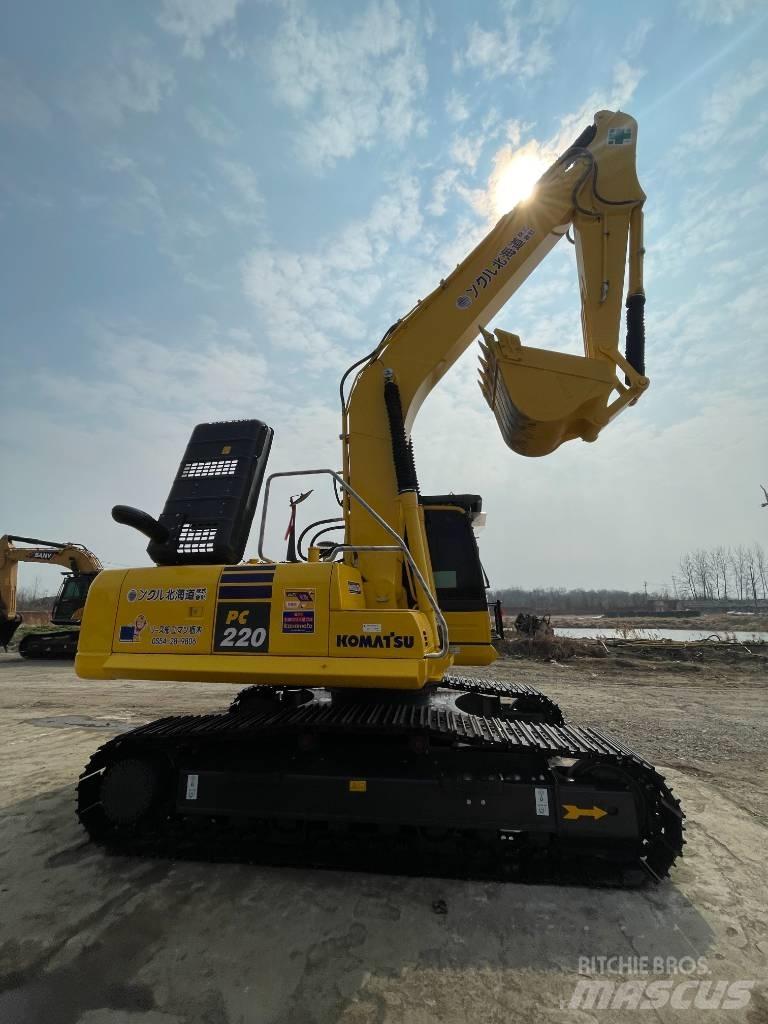 Komatsu PC220-8 Escavadoras de rastos