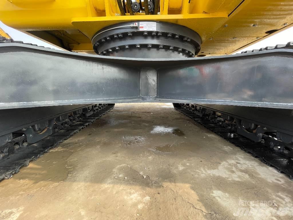 Komatsu PC220-8 Escavadoras de rastos