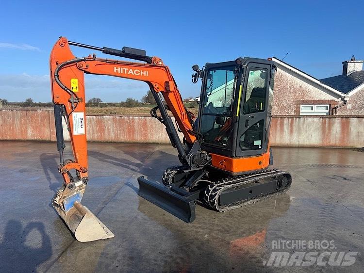 Hitachi ZX33-5CLR Mini Escavadoras <7t