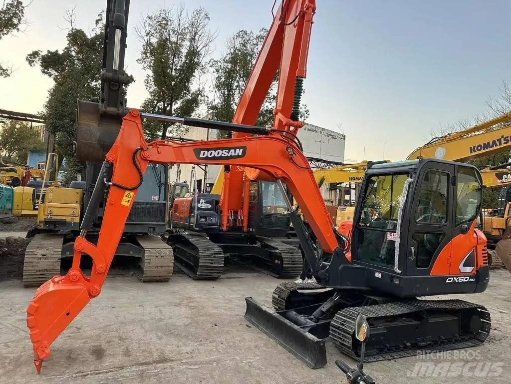 Doosan DX60-9C Mini Escavadoras <7t
