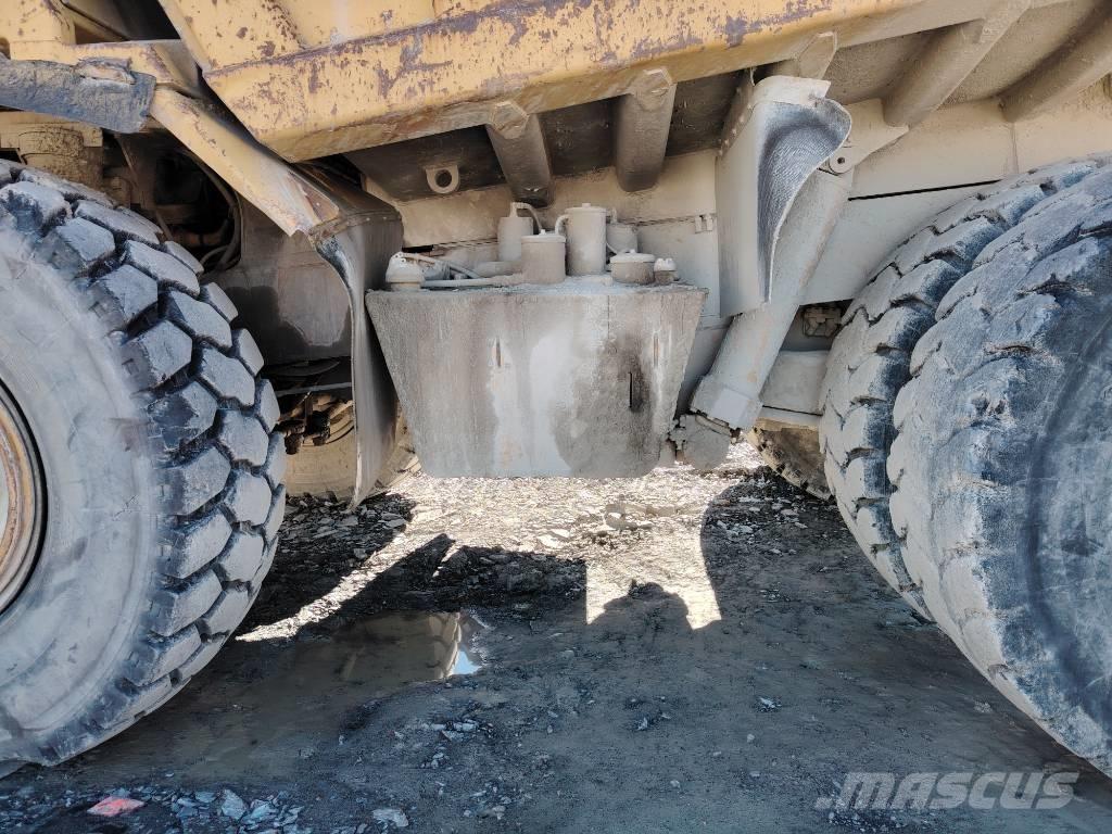 CAT 773 B Camiőes dumper basculantes rígidos