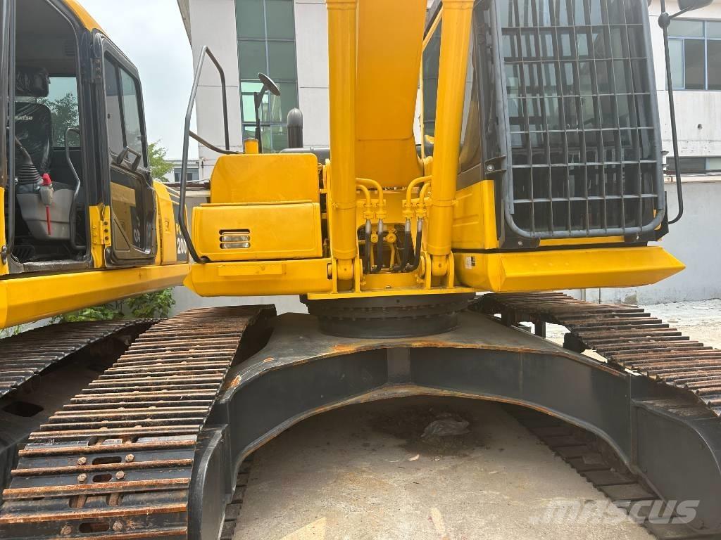 Komatsu PC240LC-8 Escavadoras de rastos