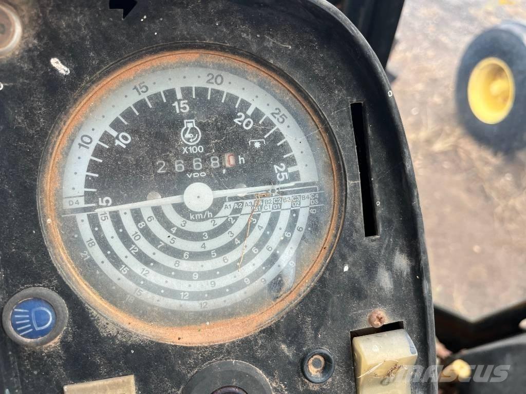 John Deere 4240 S Tratores Agrícolas usados