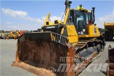 Komatsu D65 EX-16 Dozers - Tratores rastos